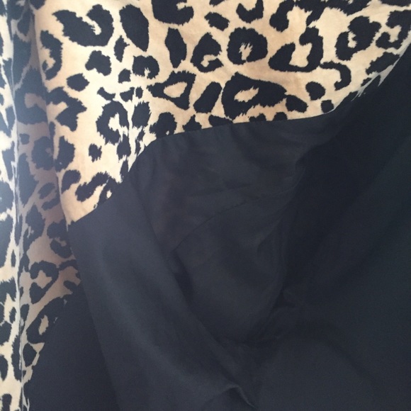 Chico’s Women’s Leopard Velveteen Jacket Size 3 - Picture 6 of 6